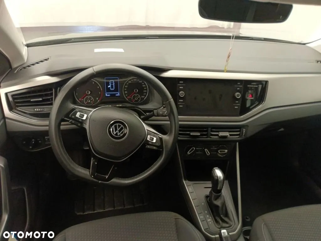 Volkswagen Polo 1.0 TSI Comfortline DSG - 14