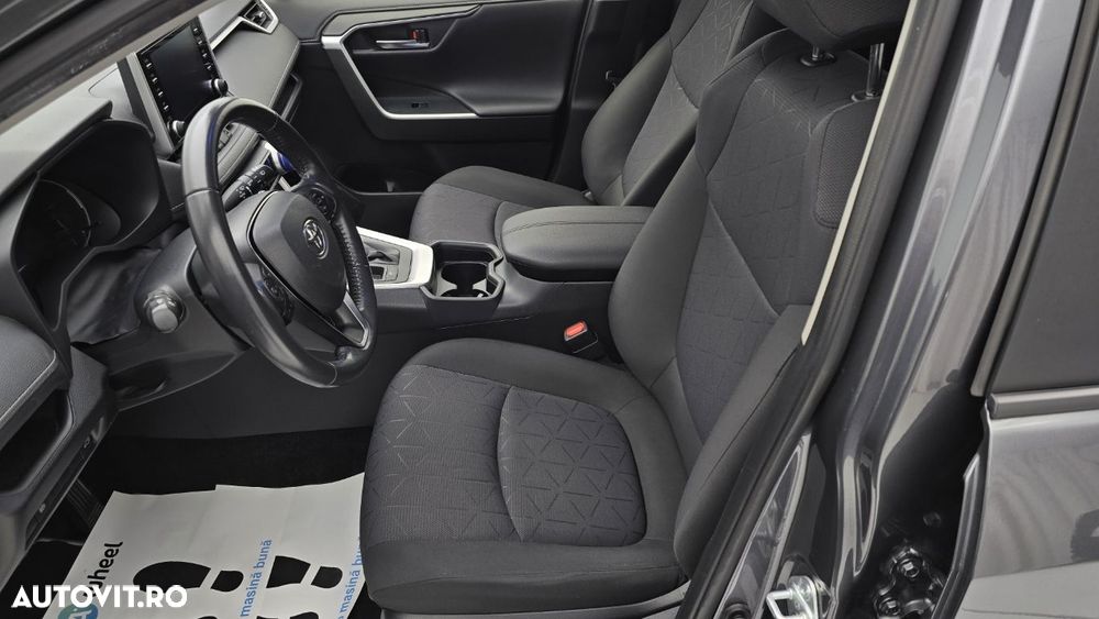 Toyota RAV4 - 12