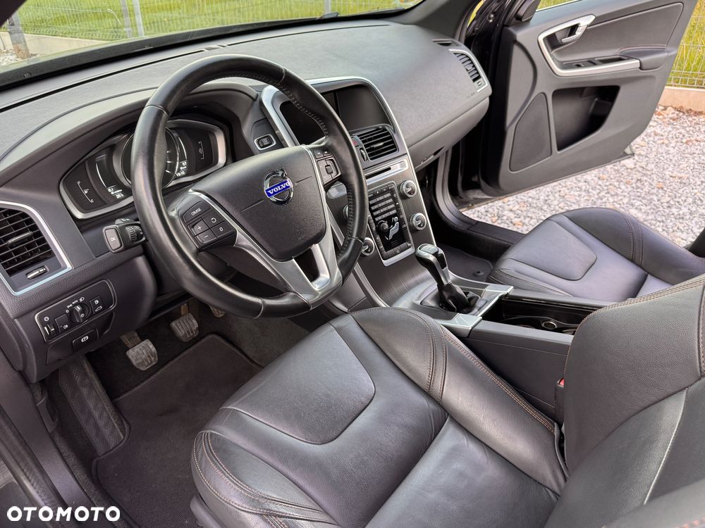 Volvo XC 60 D4 Summum - 32