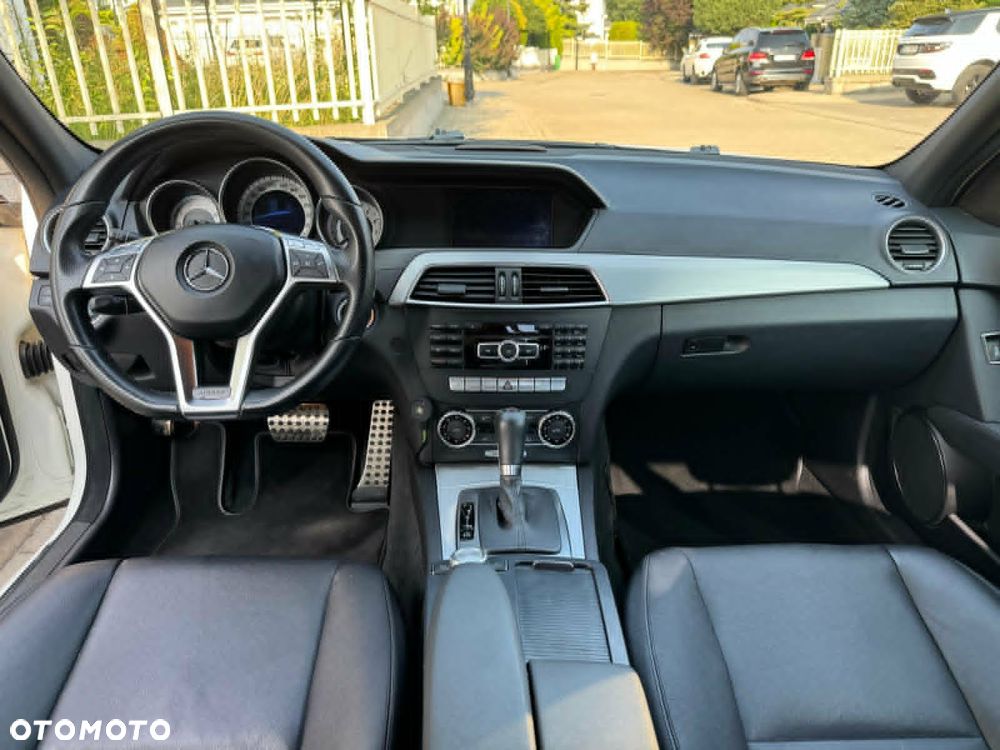 Mercedes-Benz Klasa C 350 BlueEff Avantgarde - 21