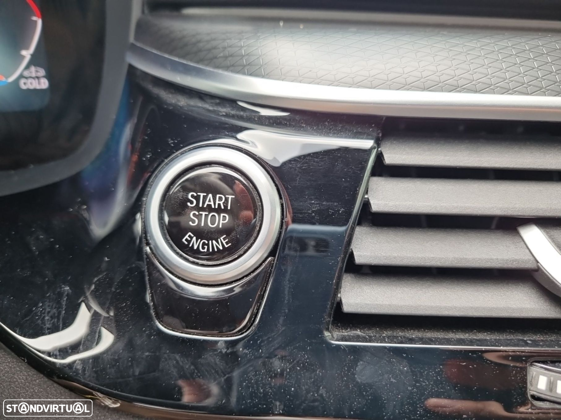 BMW 520 d Pack Desportivo M Auto - 24