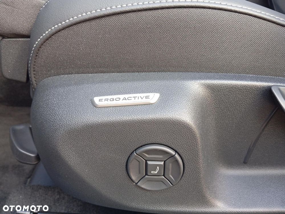 Volkswagen T-Roc - 28