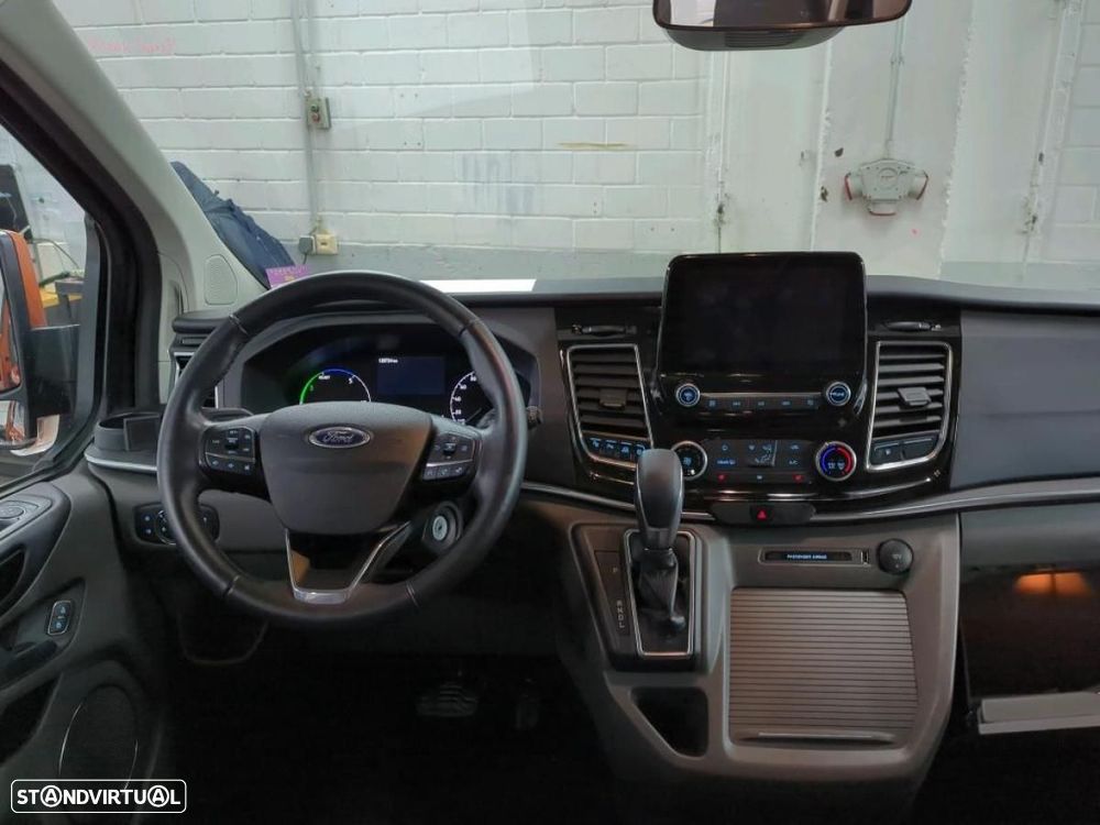 Ford Tourneo Custom - 7