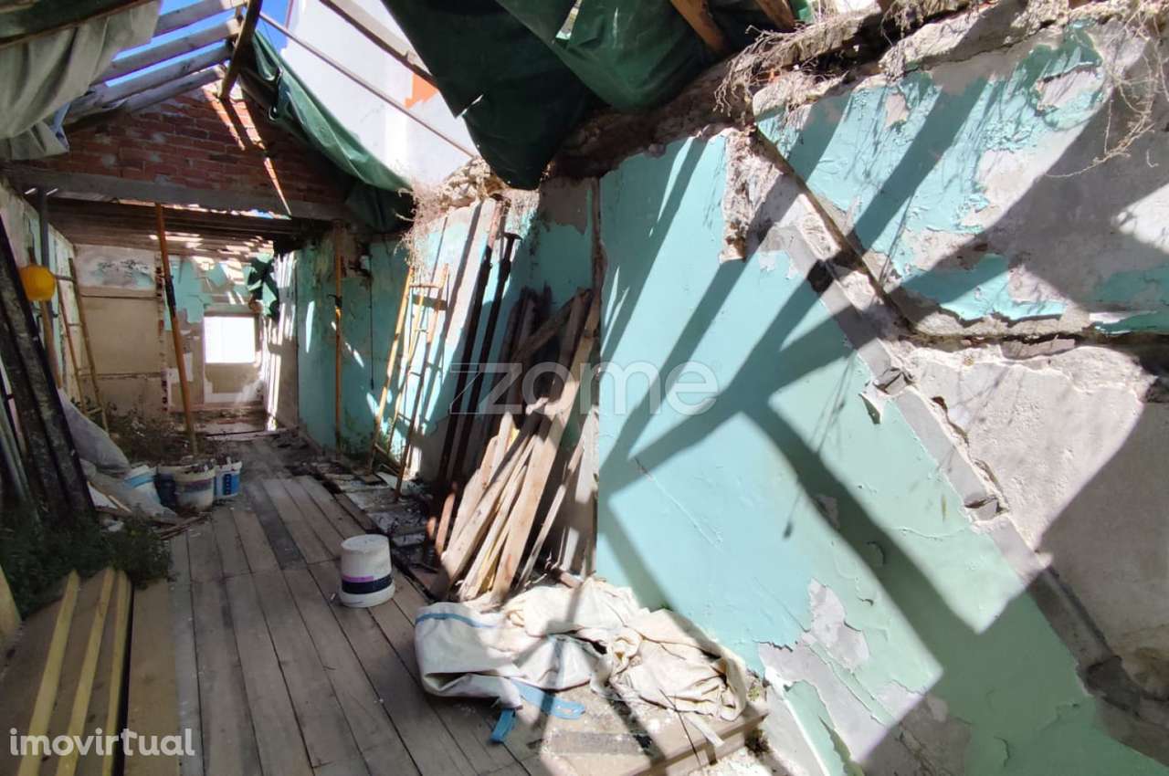 Apartamento T1 para remodelação total - Grande imagem: 5/15