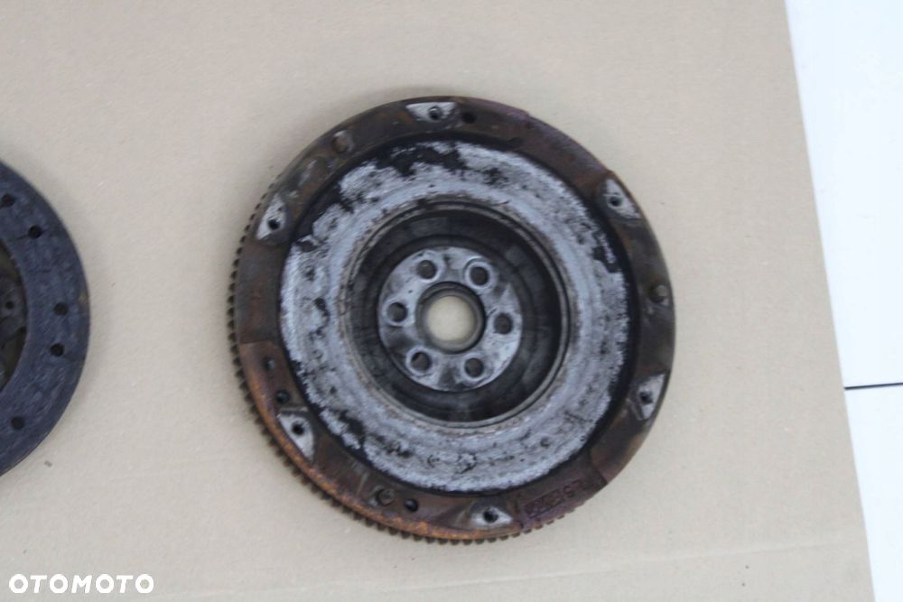 SPRZĘGŁO KOMPLETNE TARCZA DOCISK MAZDA 6 2.5 B - 5