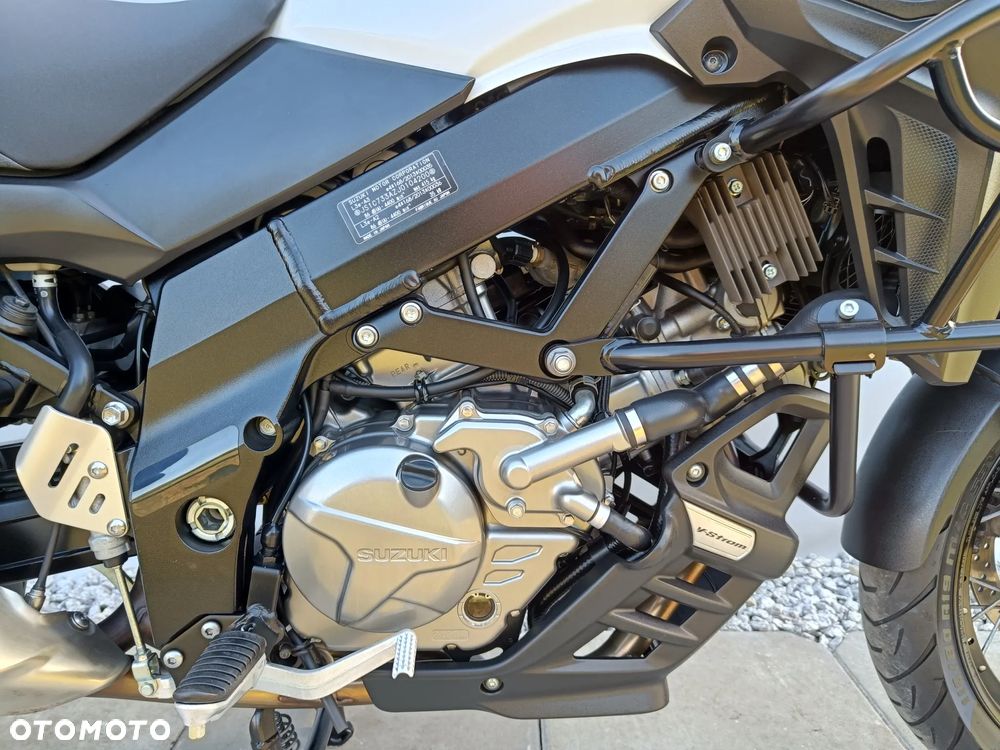 Suzuki V-STROM - 21