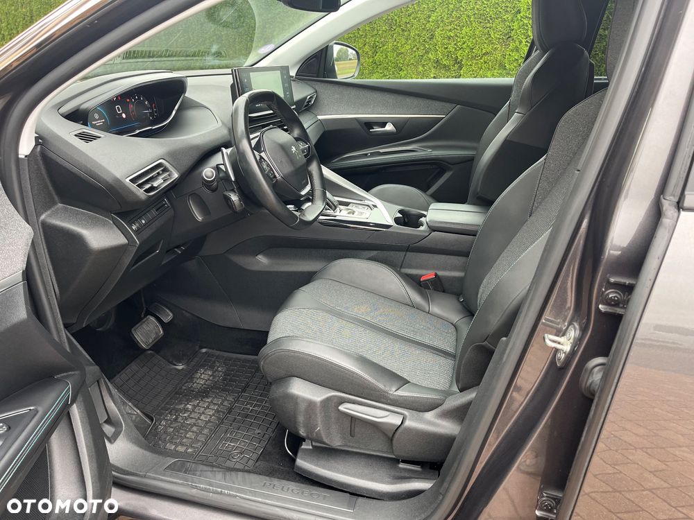 Peugeot 5008 PureTech 130 EAT8 Stop & Start Allure Pack - 16
