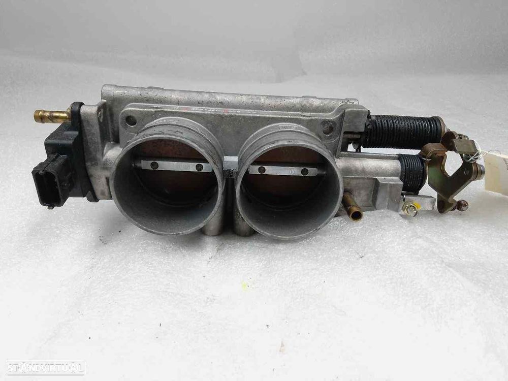 CORPO DE BORBOLETAS OPEL OMEGA B - 1