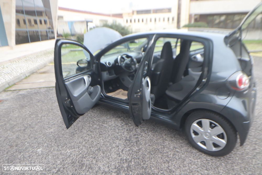 Toyota Aygo 1.0 Power Pack+AC+JLL - 37