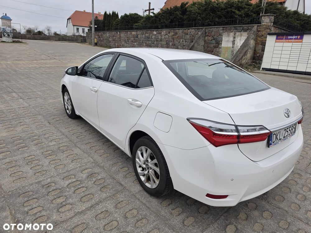 Toyota Corolla 1.6 Prestige MS - 6