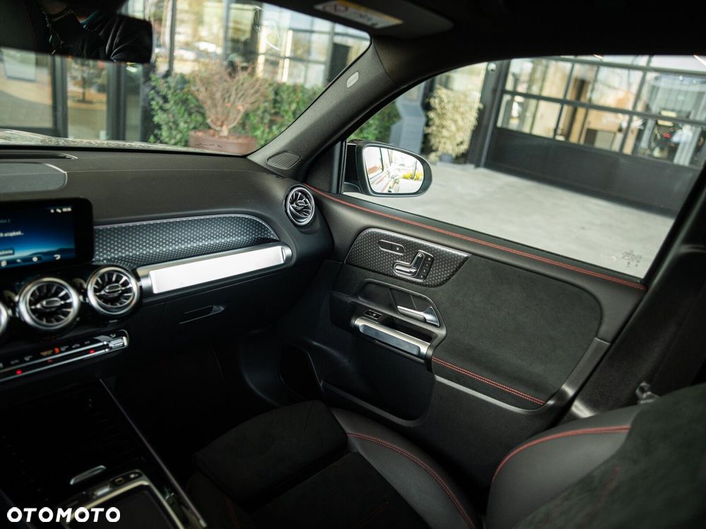 Mercedes-Benz GLB 220 d 4-Matic AMG Line 8G-DCT - 15