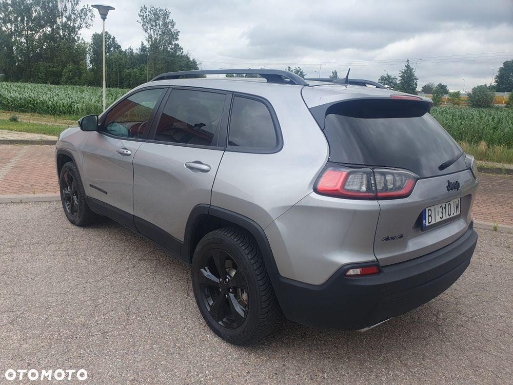 Jeep Cherokee - 3