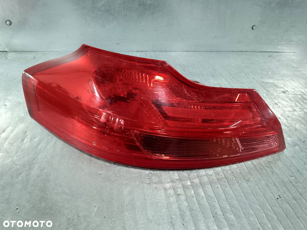 LAMPA TYLNA LEWA OPEL INSIGNIA 13226856 KOMBI - 1