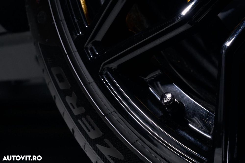 Lamborghini URUS - 15
