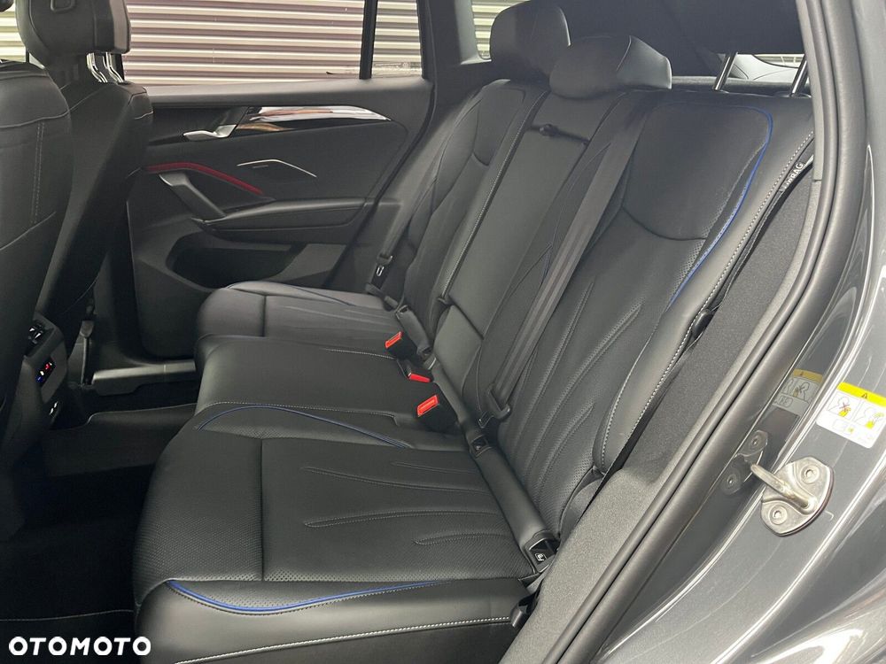 Volkswagen Tiguan - 14