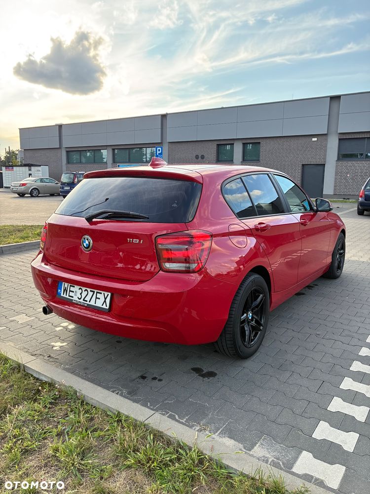 BMW Seria 1 118i Sport Line - 8
