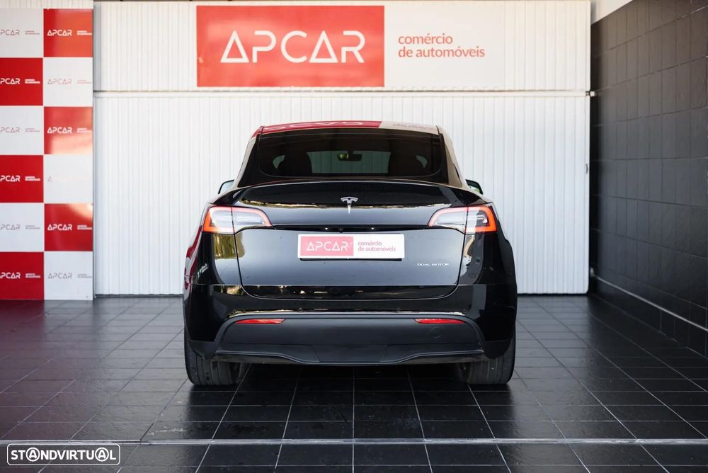 Tesla Model Y Long Range Dual Motor AWD - 7