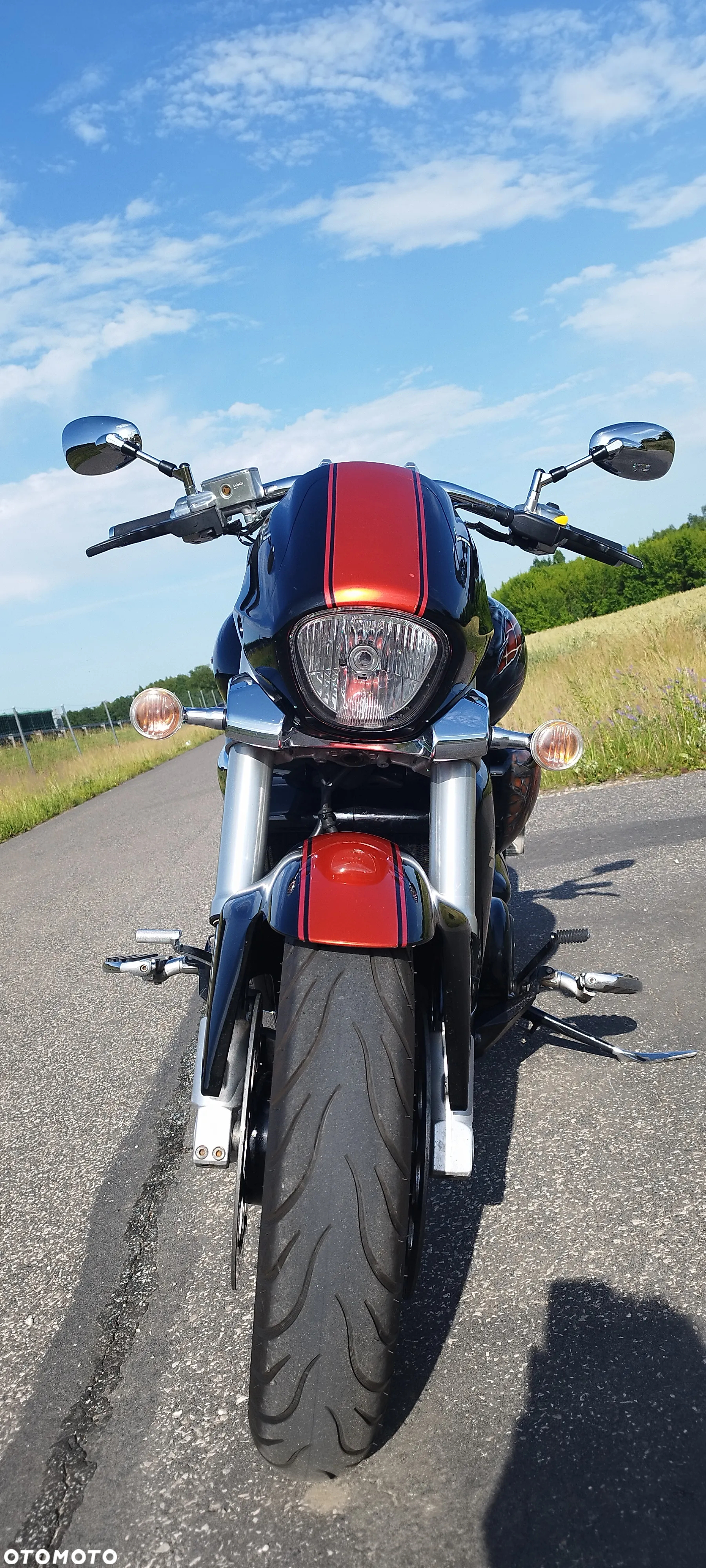 Suzuki Intruder - 7
