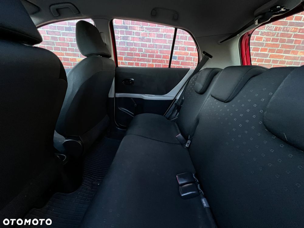 Toyota Yaris - 16