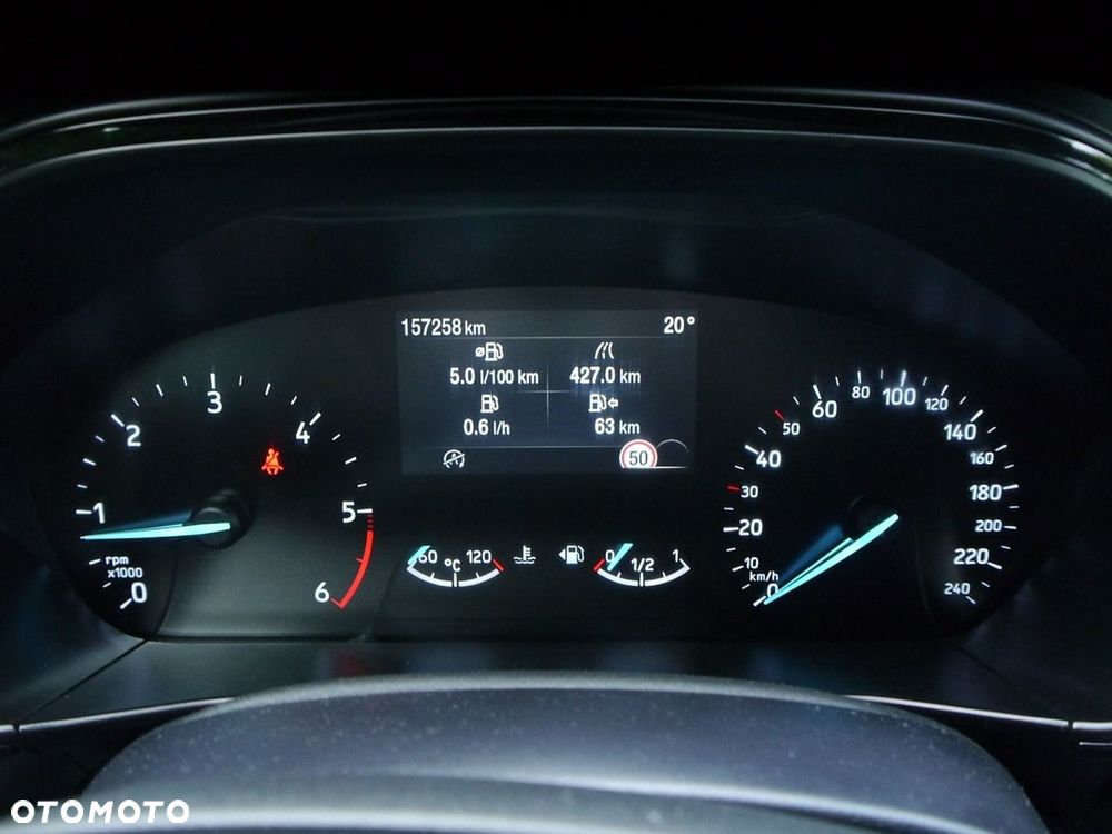 Ford Focus 1.5 EcoBlue Start-Stopp-System ST-LINE DESIGN - 32