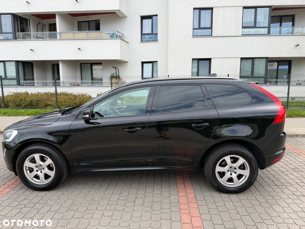 Volvo XC 60 D3 Momentum - 8