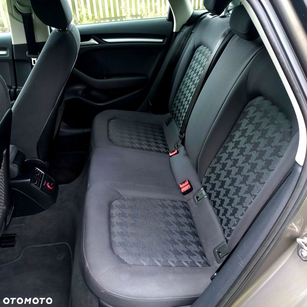 Audi A3 Sportback 1.6 TDI clean diesel Ambiente - 9