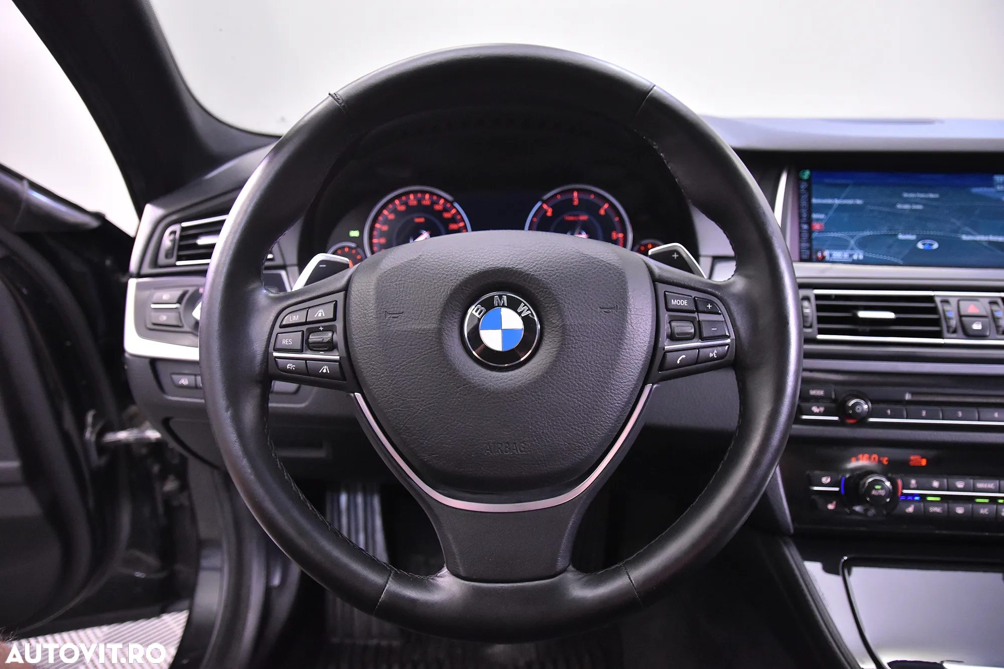 BMW Seria 5 535d xDrive AT - 18