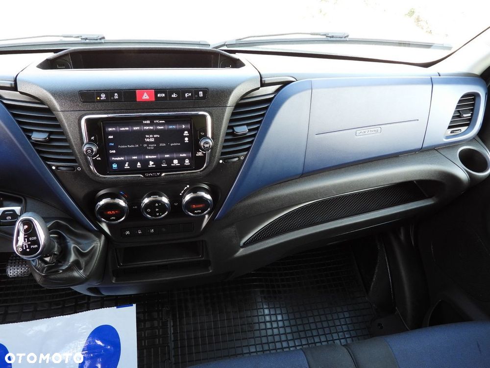 Iveco DAILY 35S16 CONNECT KONTENER WINDA 8 PALET TEMPOMAT NAWIGACJA LEDY AUTOMAT HI-MATIC KLIMATYZACJA  160KM - 33