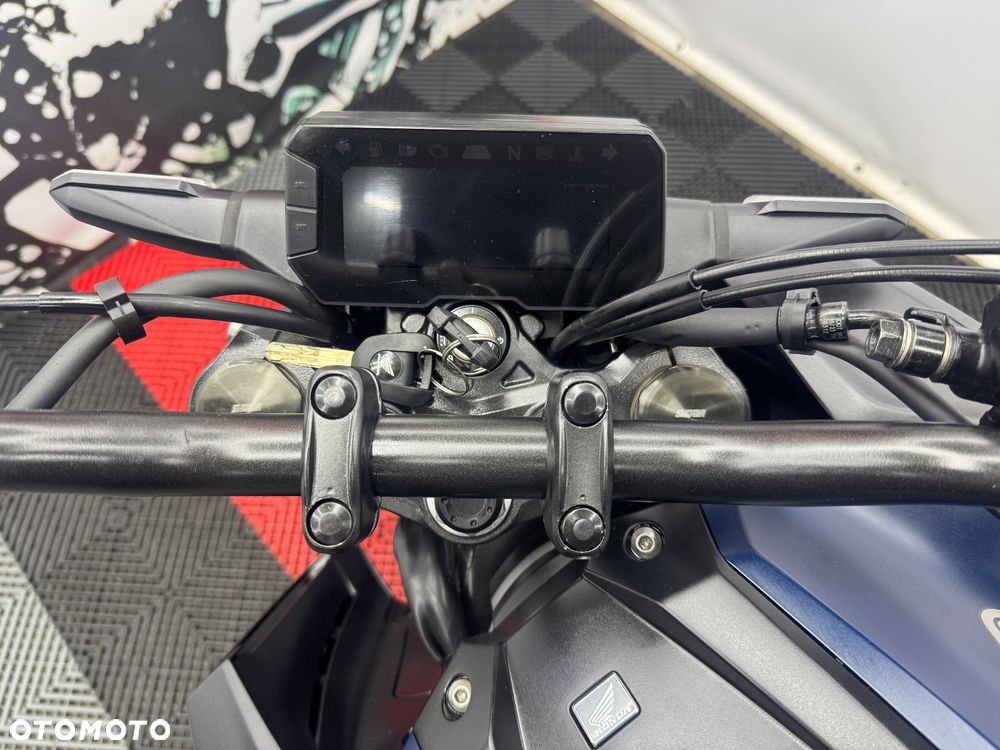 Honda CB - 23