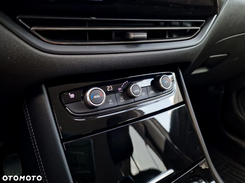 Opel Grandland X - 8