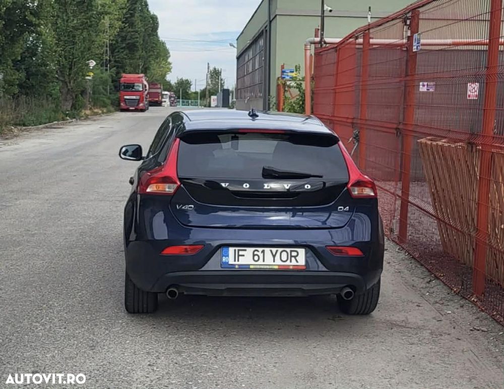 Volvo V40 D4 VEA R-Design - 3