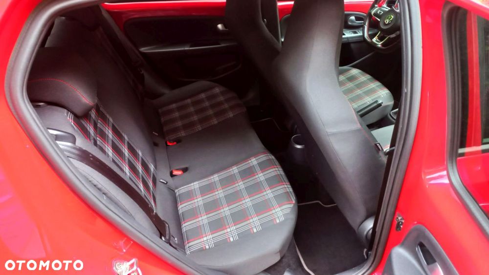 Volkswagen up! GTI - 16