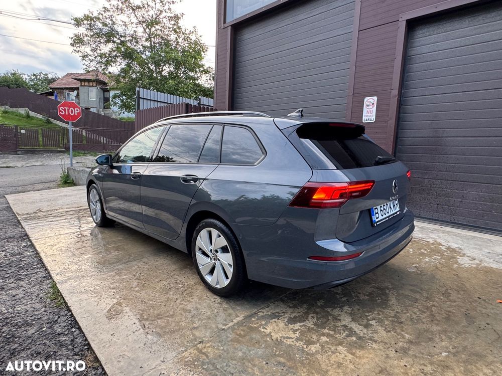 Volkswagen Golf 1.5 eTSI DSG MHEV Advanced - 10