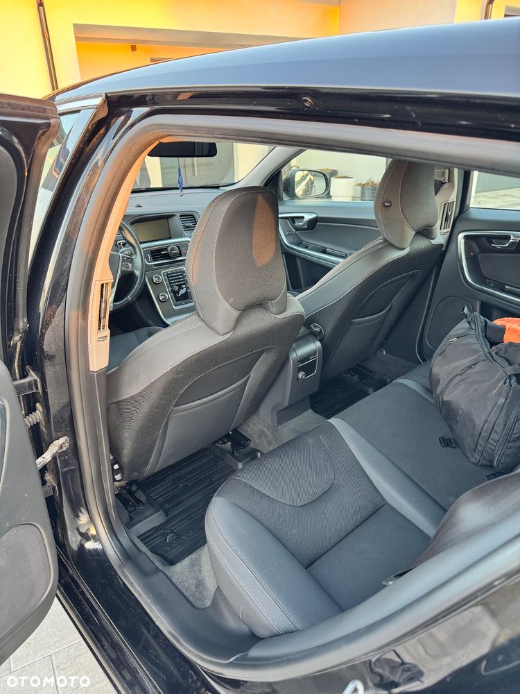 Volvo V60 D3 Edition - 11