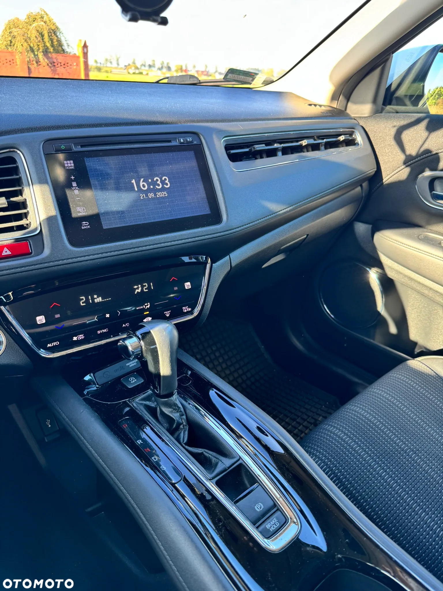Honda HR-V 1.5 Executive (ADAS) CVT - 16