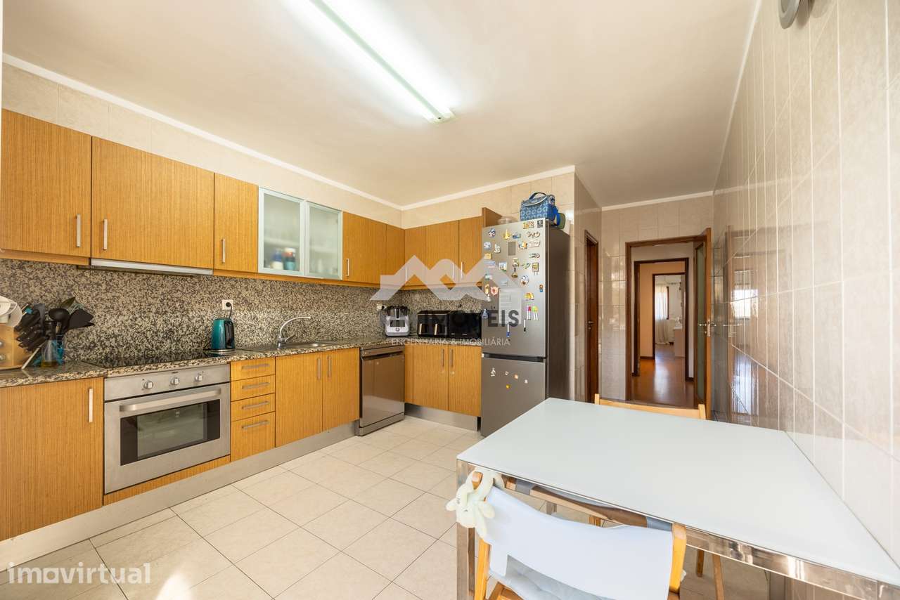 Apartamento T2+2 Duplex | Gondomar | Varandas | Elevador | Box Fechada - Grande imagem: 4/40