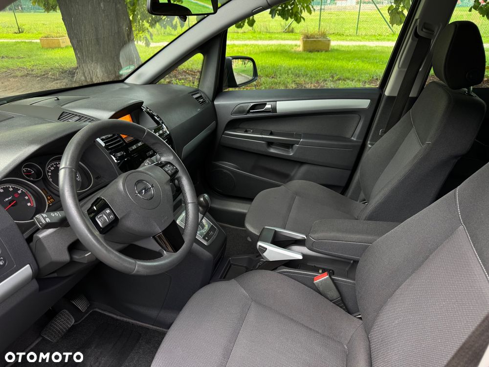 Opel Zafira 1.8 Cosmo EasyTronic - 6