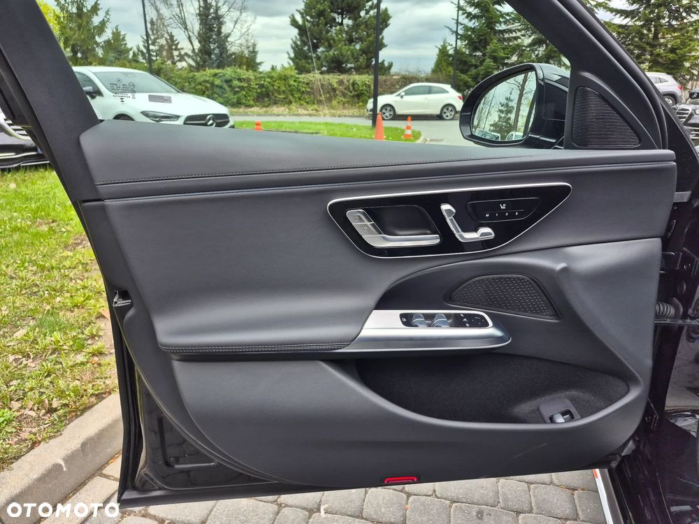 Mercedes-Benz Klasa E 220 d mHEV 4-Matic AMG 9G-Tronic - 18