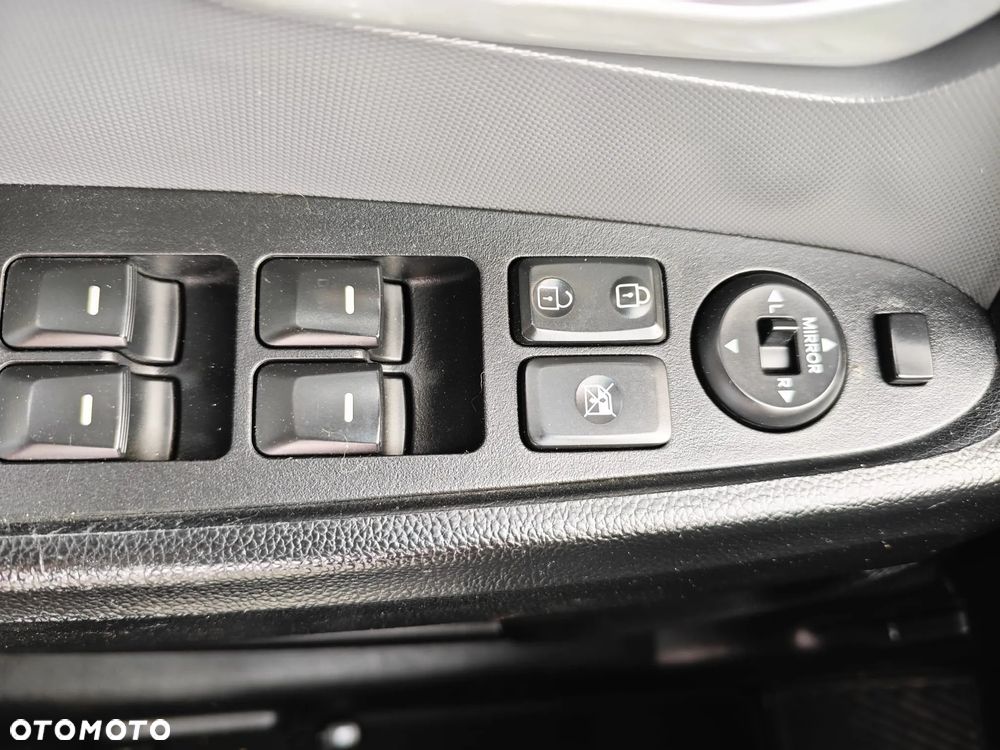 Kia Sportage 2.0 CRDI 4WD Attract - 35