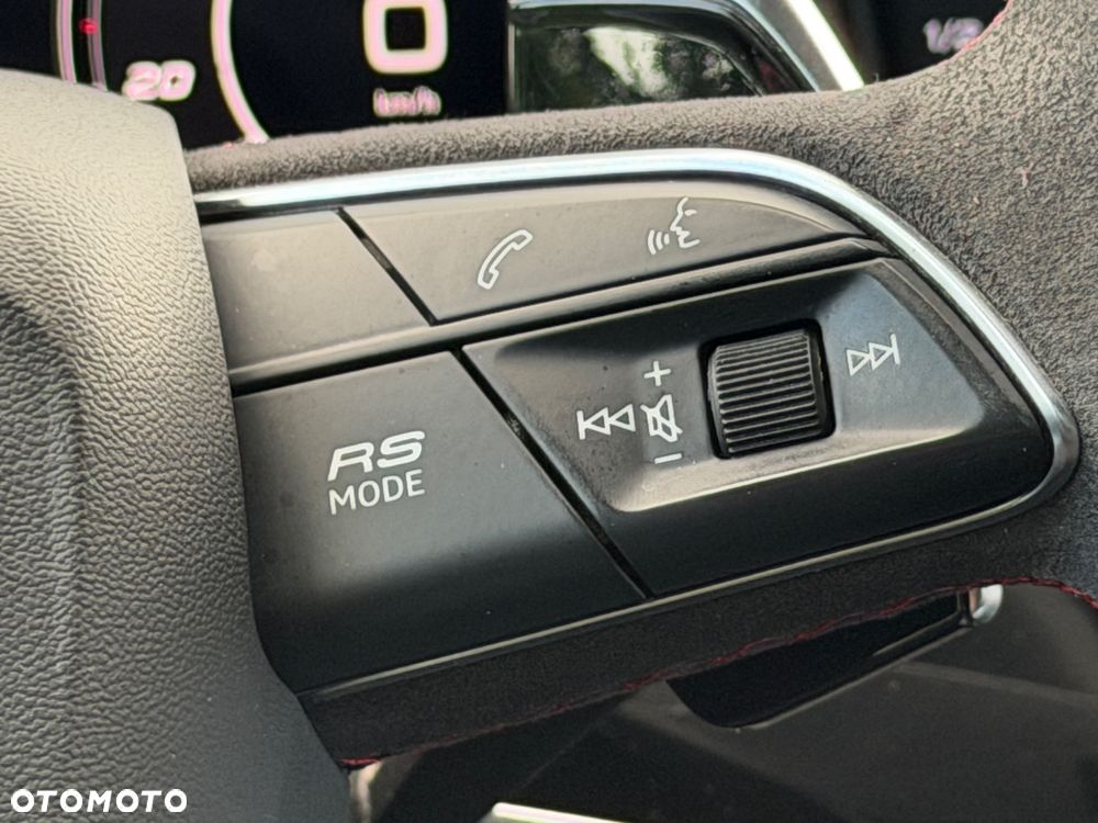 Audi RS Q8 - 25