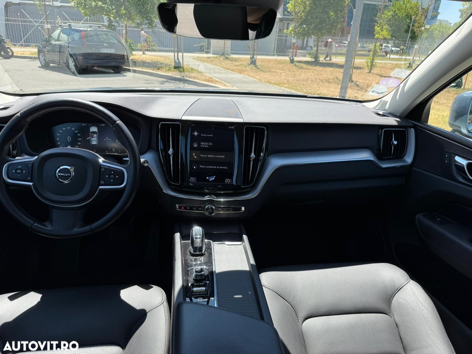 Volvo XC 60 T8 Twin Engine AWD Momentum Pro - 2
