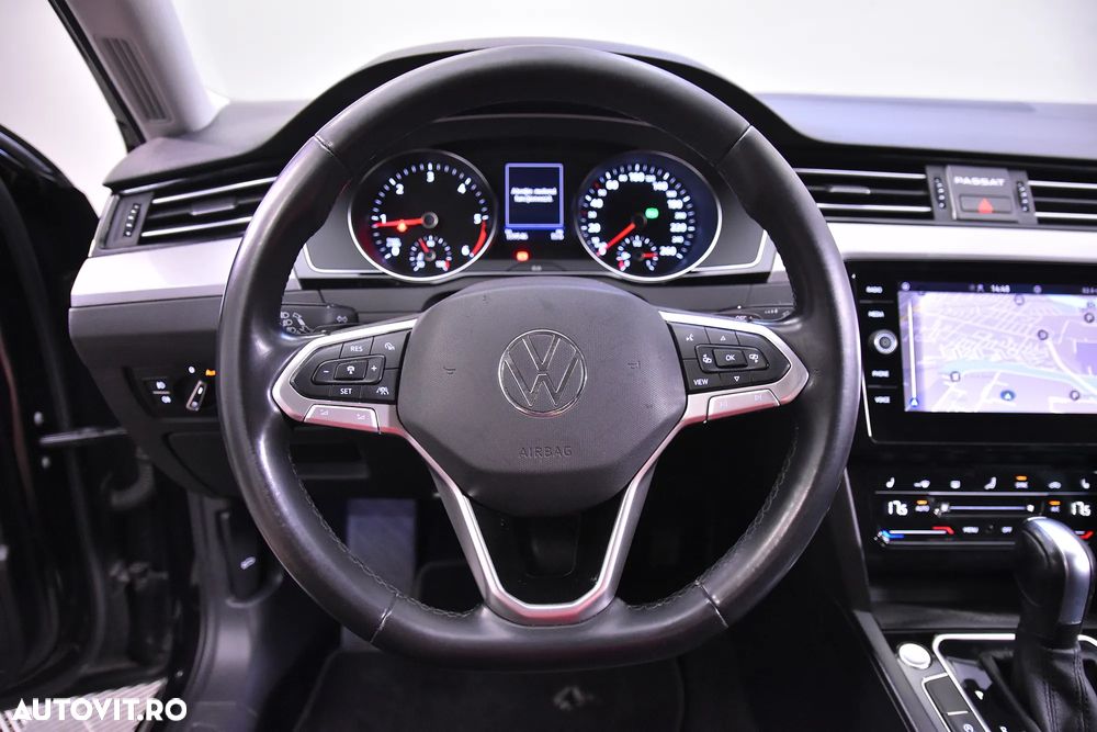 Volkswagen Passat - 16