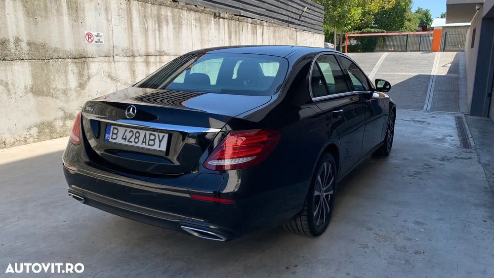 Mercedes-Benz E 300 Aut. - 6