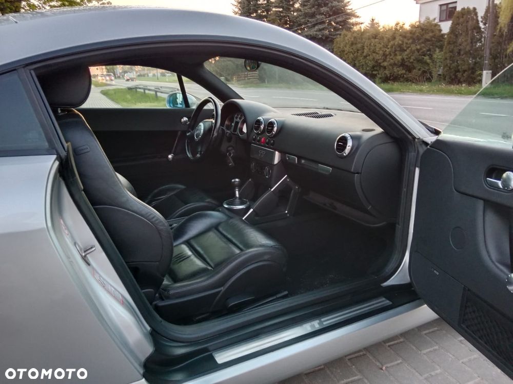 Audi TT Coupé 1.8 T - 12