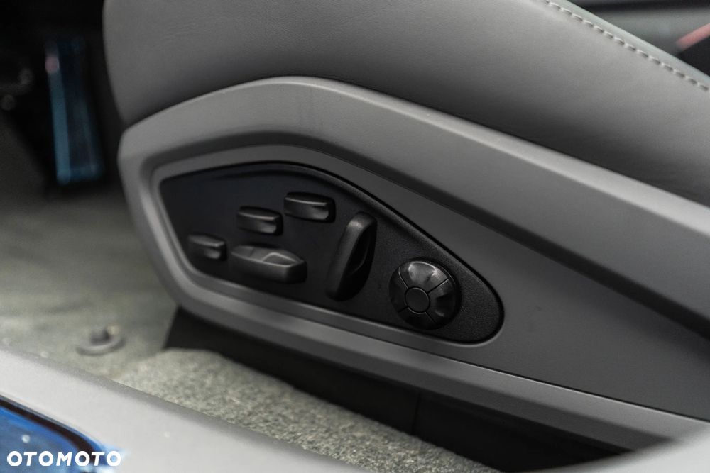 Porsche Taycan 105kWh 4S Black Edition - 20