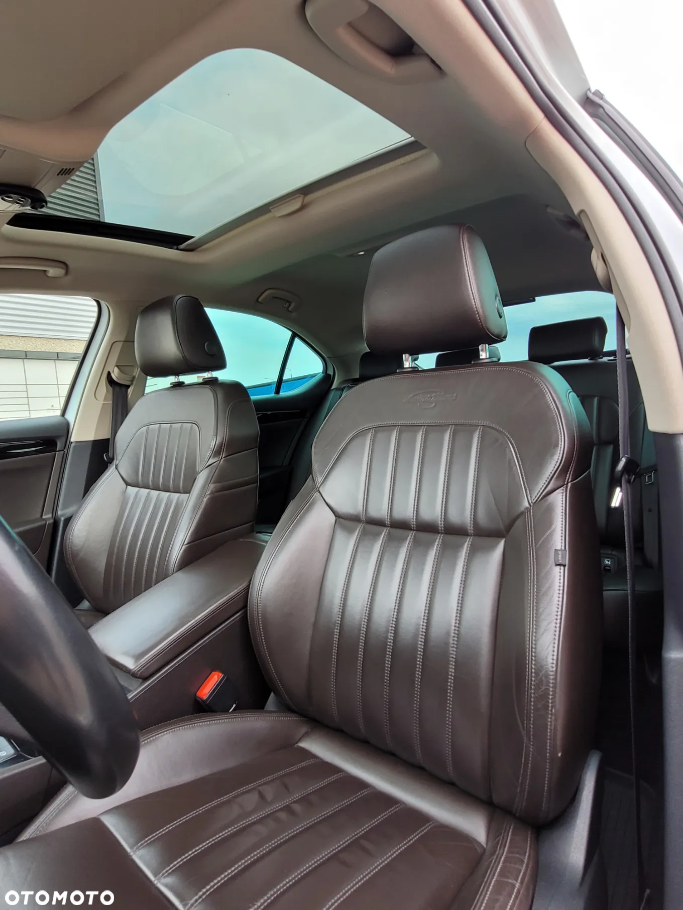 Skoda Superb 2.0 TDI L&K DSG - 10