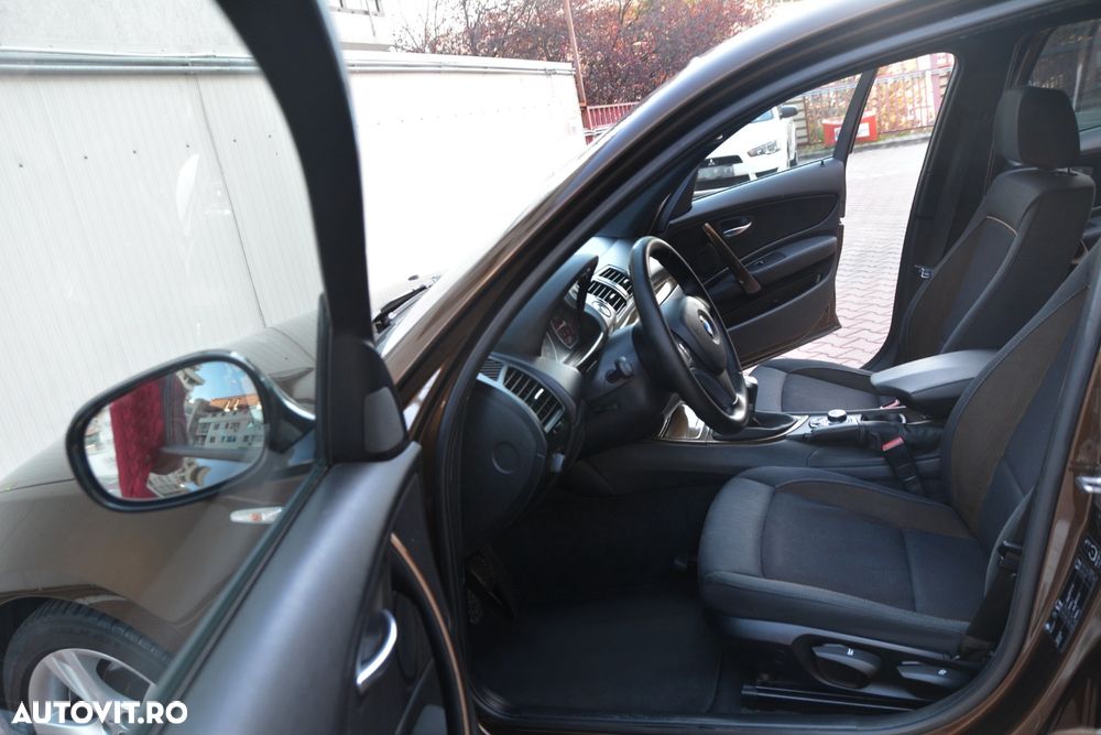 BMW Seria 1 120d DPF - 16