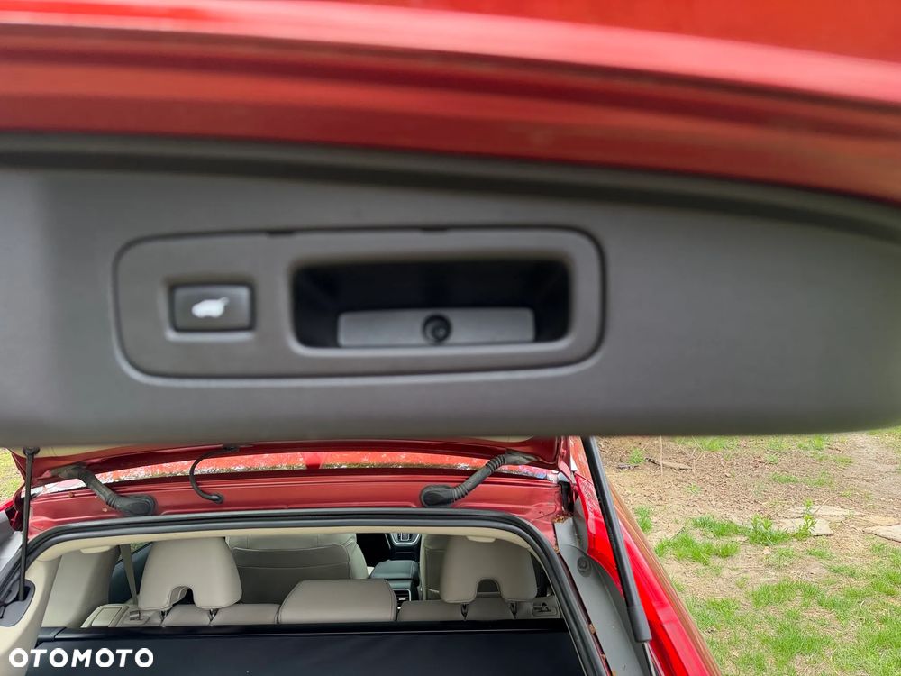 Honda CR-V 2.0i-VTEC 4WD Automatik Executive - 32