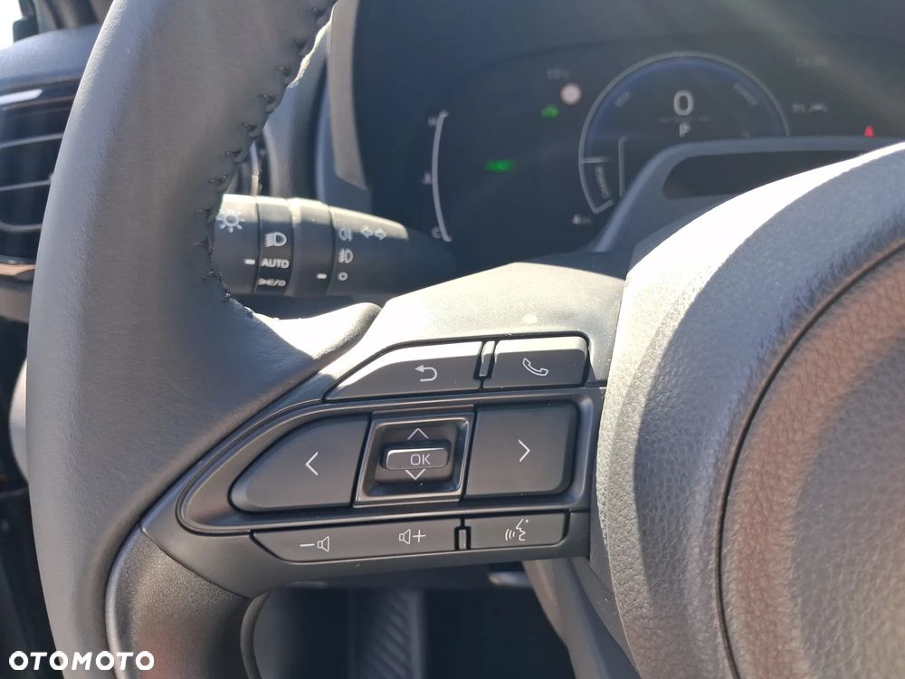Toyota Yaris Cross - 32