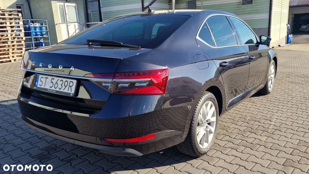 Skoda Superb 2.0 TDI SCR 4x4 Style DSG - 3